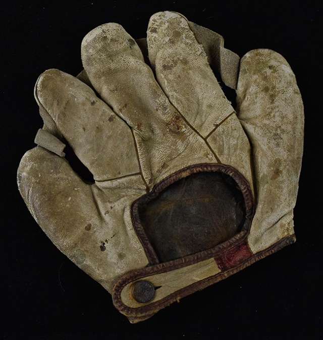 Spalding Either Hand Glove Back